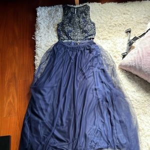 Speechless 2 piece navy blue prom dress -top is a 9/bottom is a 7